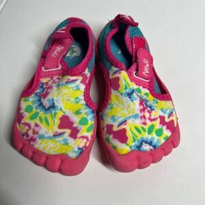 Newtz Water Shoes Pink Multicolour Girls Size 5-6